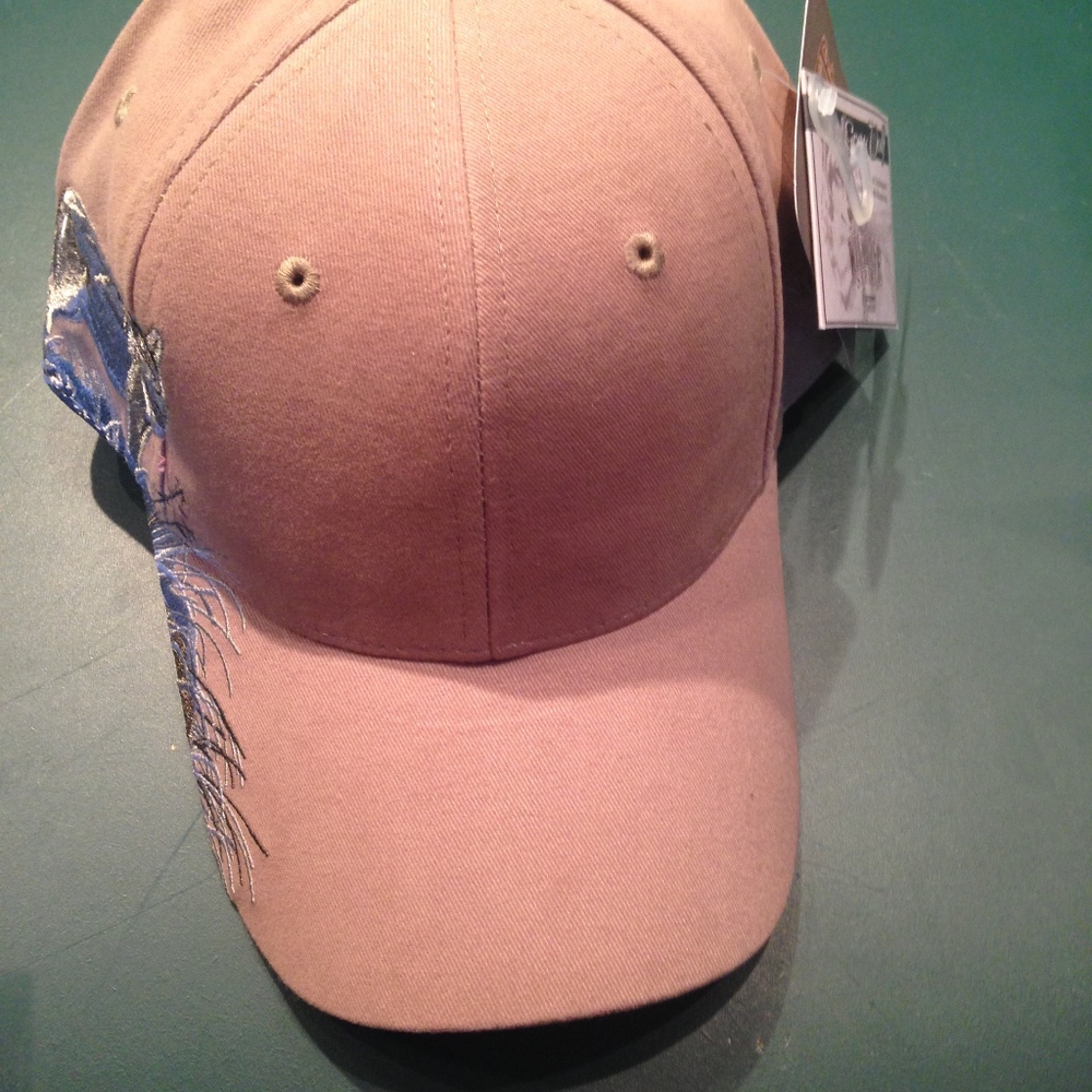 Tan wolf hat - Picture 3 of 4